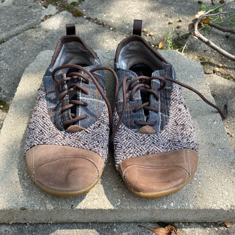 Merrell Barefoot lace up, flannel & tweed, vibram sole, size 7.5/38